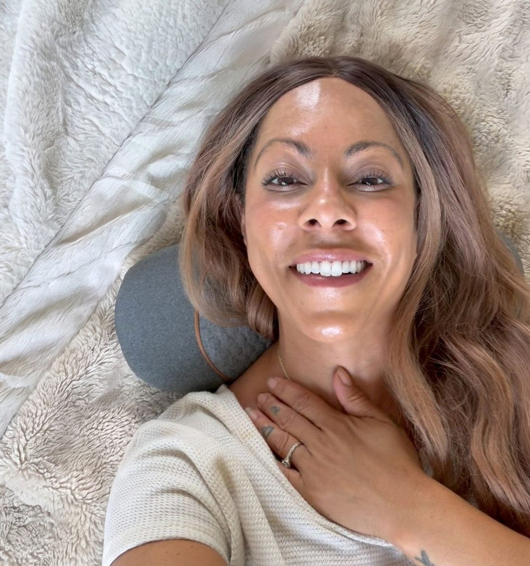 Jennifer P. lying back on FisioRest